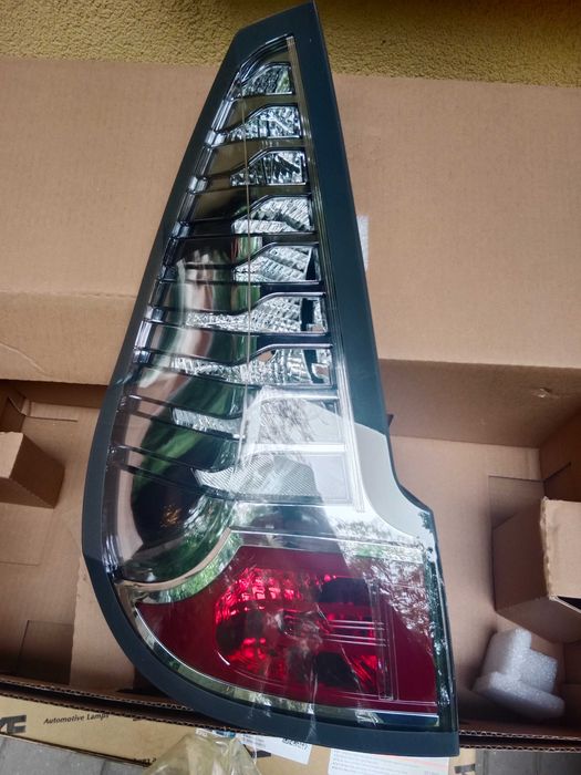 RENAULT SCENIC III lampa tylna lewa NOWA