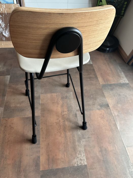 4 Bancos altos de 66cm