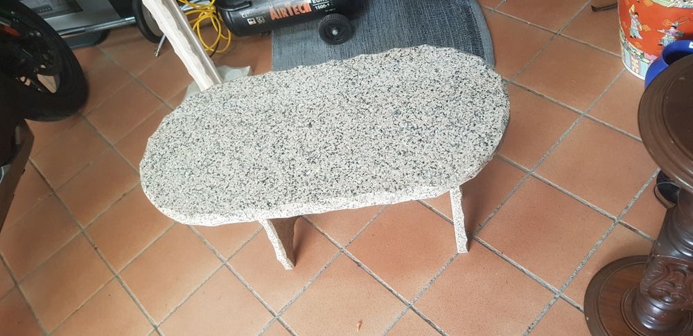 Mesa de centro em mármore