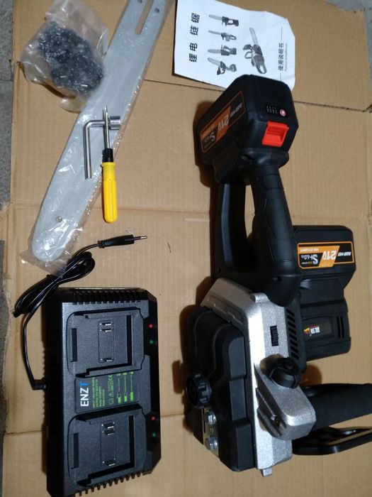 Пилка акумуляторна