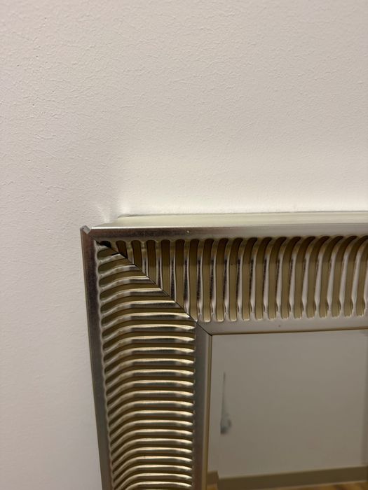 Duże lustro z ramką Ikea