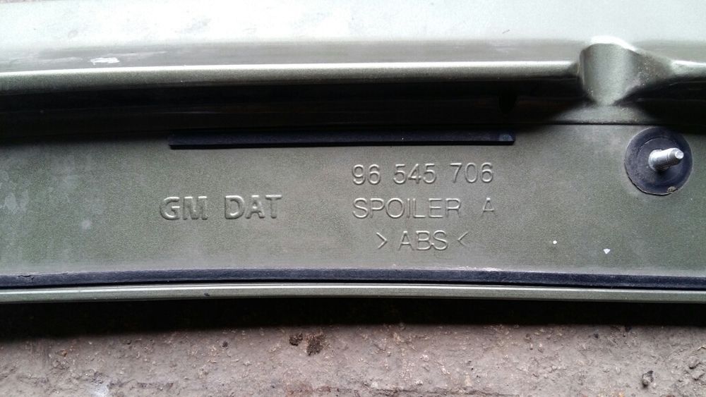 Продам оригінальний споллер для шевролет лачетті хетчбек