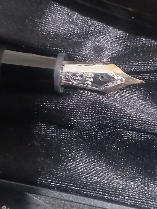 Caneta Montblanc Meisterstück  LeGrand 146  Nova