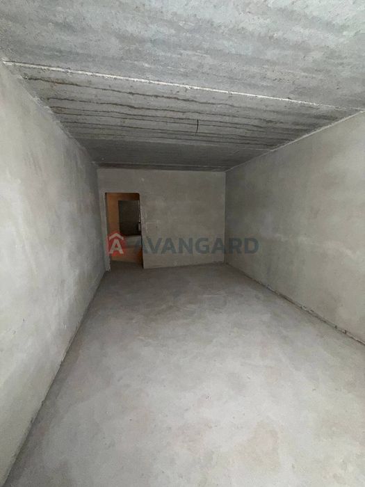 2-кімнатна 80,3 м² на Озерній — зданий будинок.