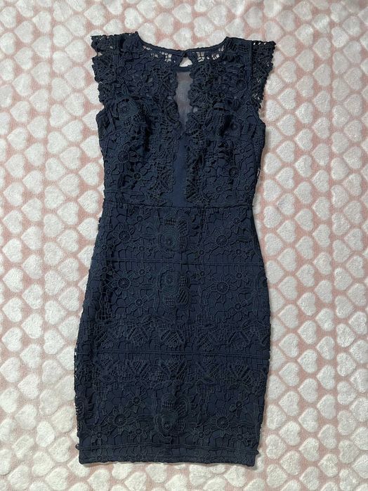 Elegancka sukienka Lipsy S 36