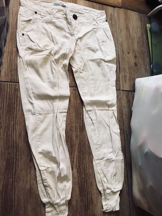 Biale spodnie krotkie 36 S Terranova