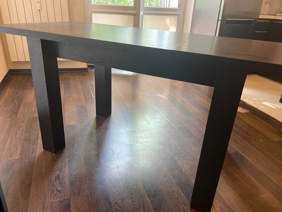 Stół rozkładany 110x70 cm i wkładka 50 cm. Wenge