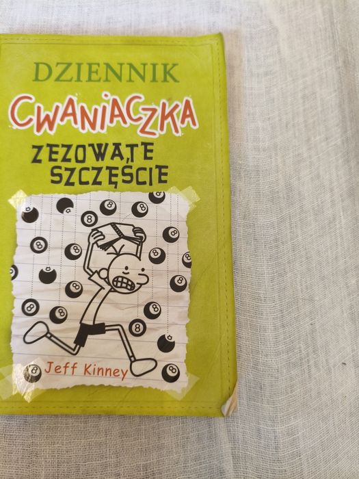 15 części dziennika cwaniaczka i trzy części książek rowleya.