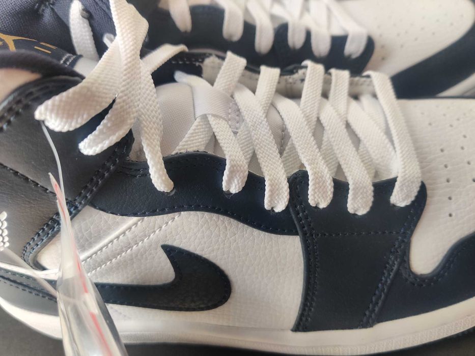 Jordan 1 Mid White Metallic Gold Obsidian