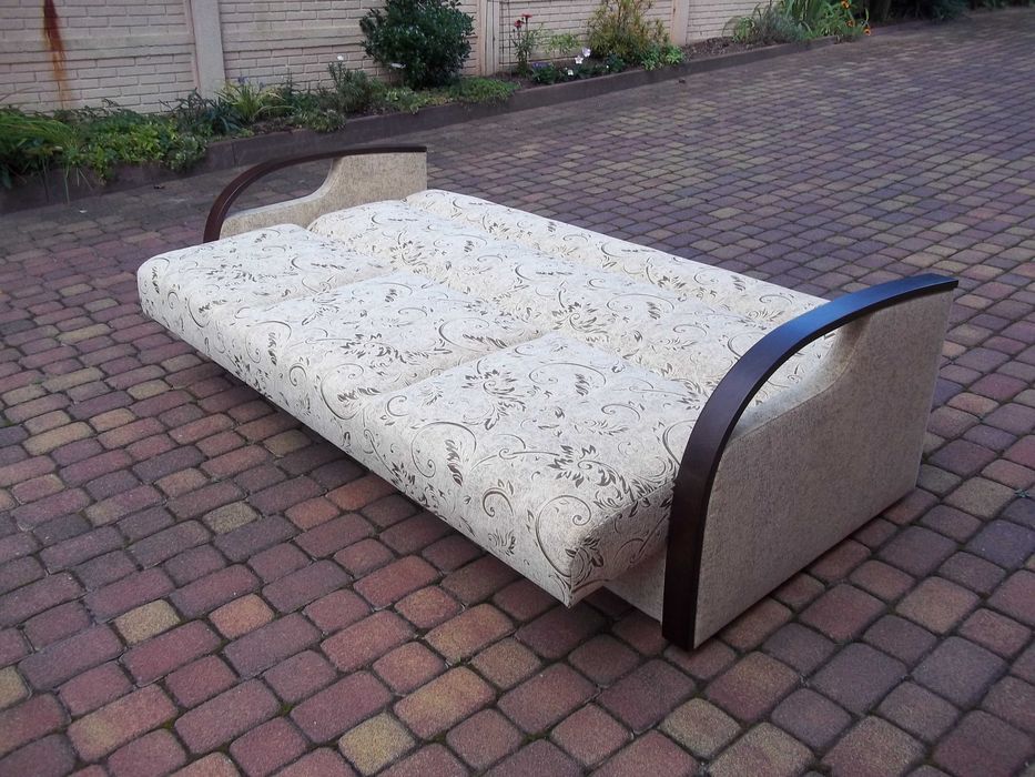 kanapa/wersalka-sprężyny bonell/proste rozkładanie/wygodna pow spania