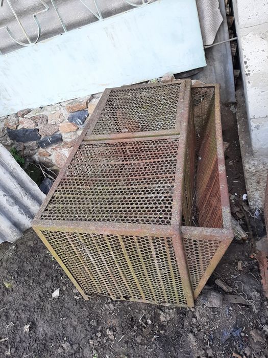 Продам клетки для нутрий или кролей