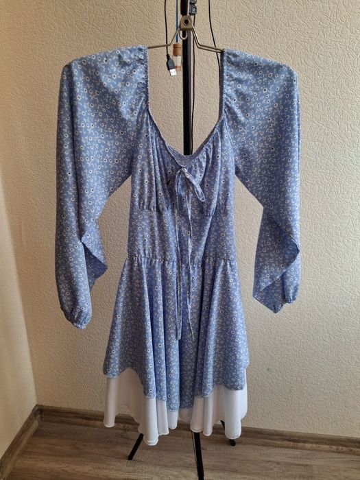 Женские вещи,женский спортивный костюм,платье,свитер,боди