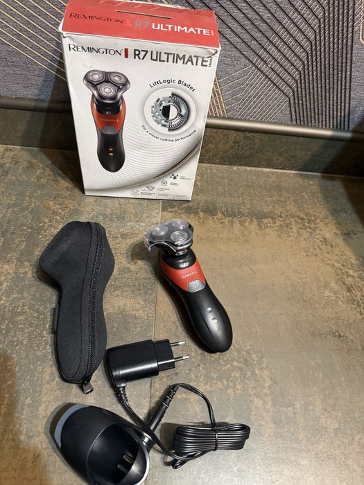 Бритва Remington R9 і R7