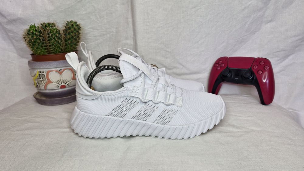 Кросівки Adidas Kaptir.Розмір 41