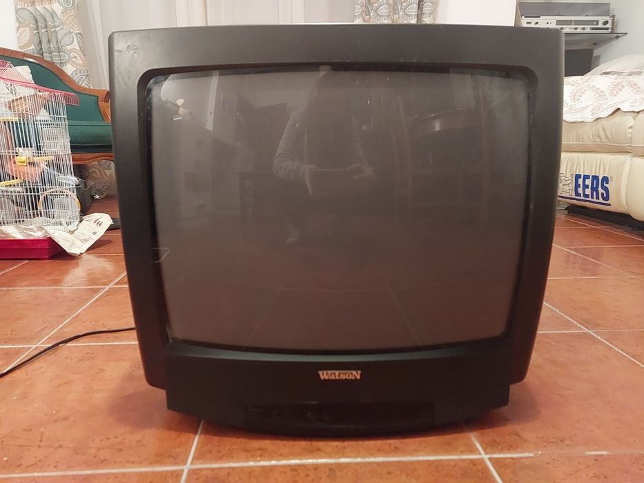 Watson Box Television64552548798594120