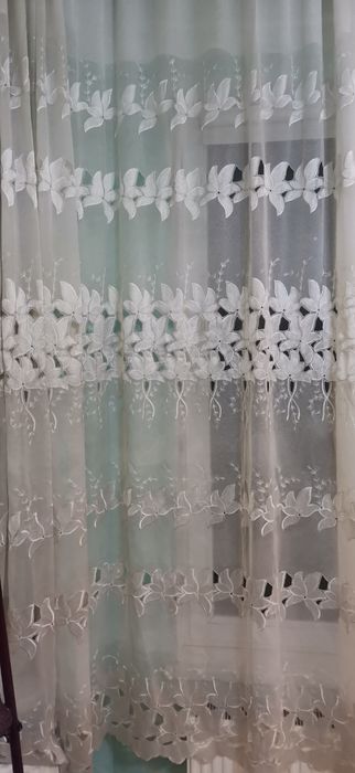 Шикарная белая тюль с вышивкой