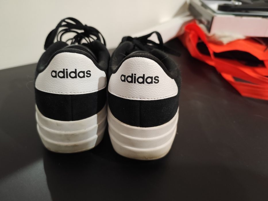 Tenis adidas plataforma 40