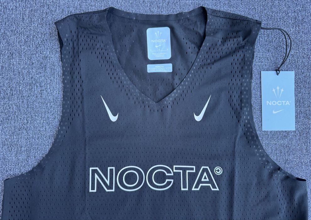 Джерсі Nike x NOCTA виготовлено з сітки Dri-FIT