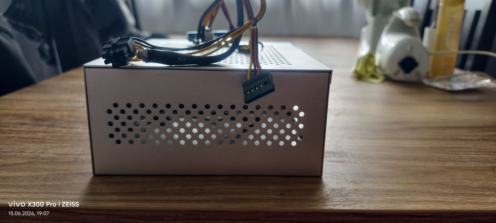 Obudowa Mini ITX 187x228x89 mm + Pico PSU 300W Gratis