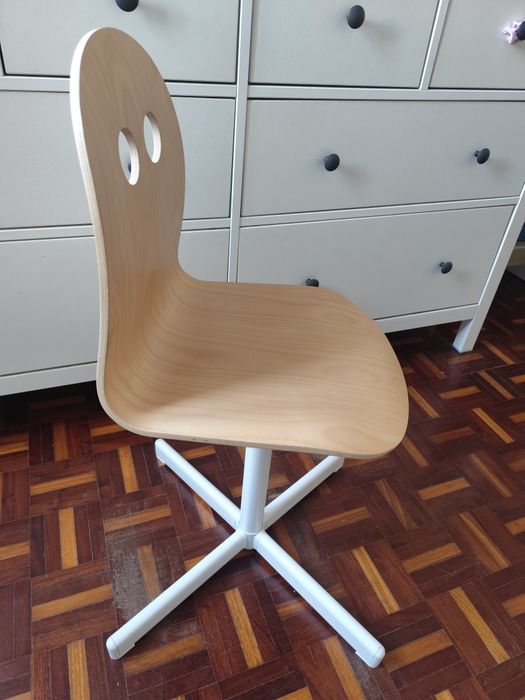 Cadeira rotativa de criança - IKEA