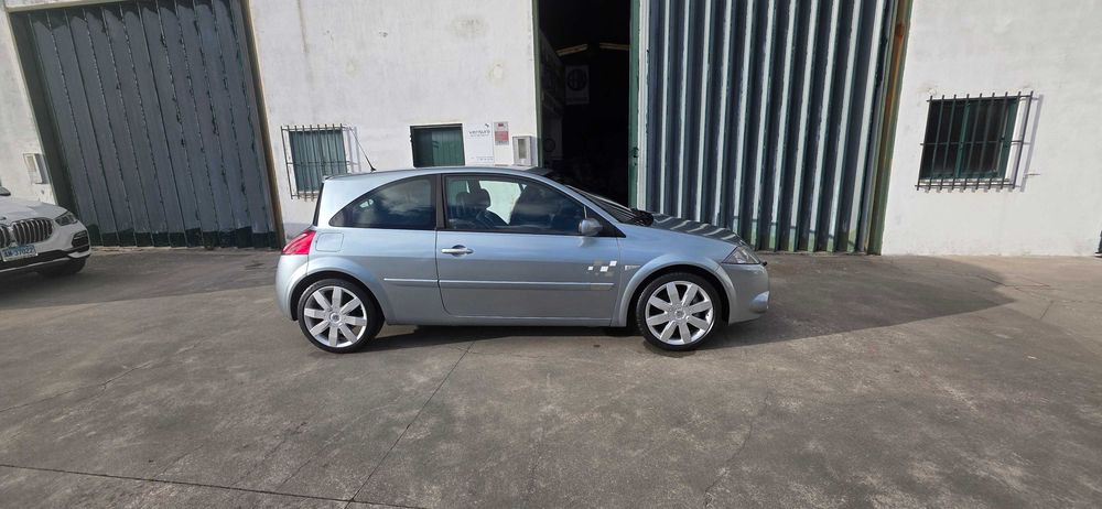 Renault Megane RS F1 Team