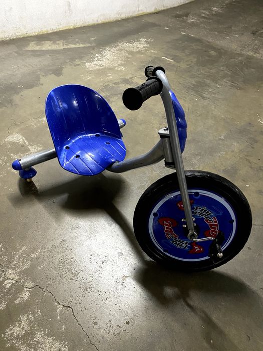 Triciclo Razor RipRider 360