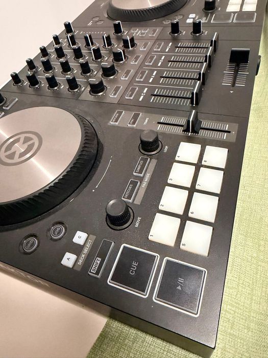 Native Instruments Traktor Kontrol S3
