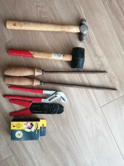 Martelo, Maço, Limas, Alicates, Lixa - Novos! *