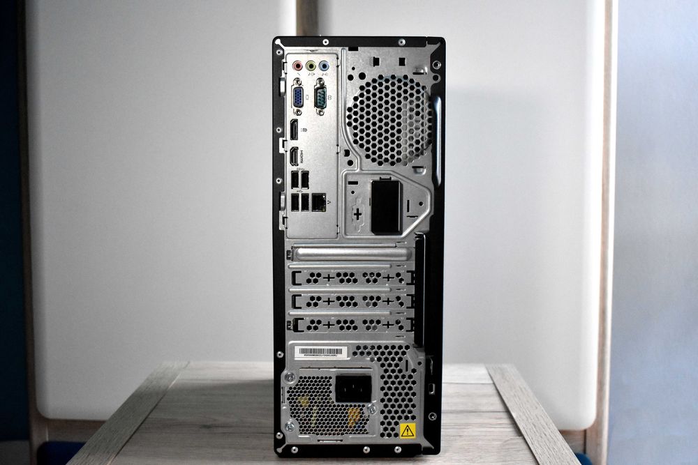 Lenovo | Intel i3-7100 | 16GB RAM | SSD | Komputer | Serwer | Homelab