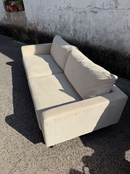 Sofá 3 Lugares Bege (Area)