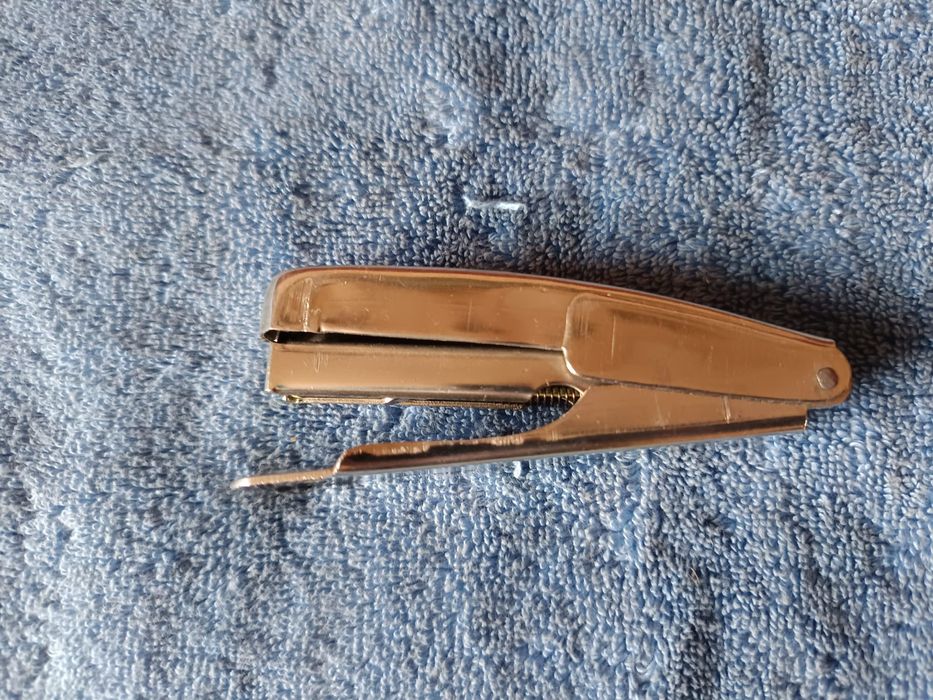 Metalowy zszywacz prl Lambda