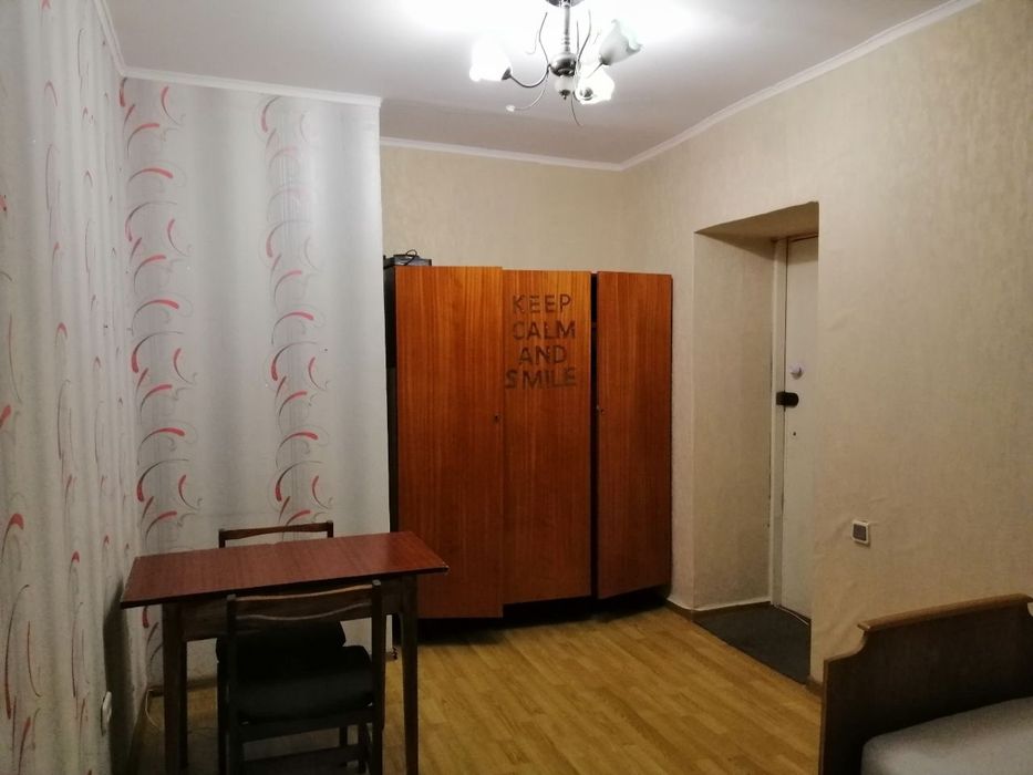 Оренда затишної кімнати в гуртожитку Відінська.