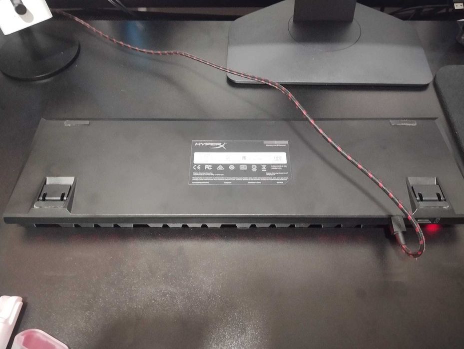 Teclado mecânico HyperX Alloy Origins