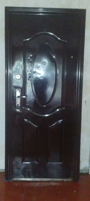 Вхідні двері бронь Б/У 3000₴ торг.