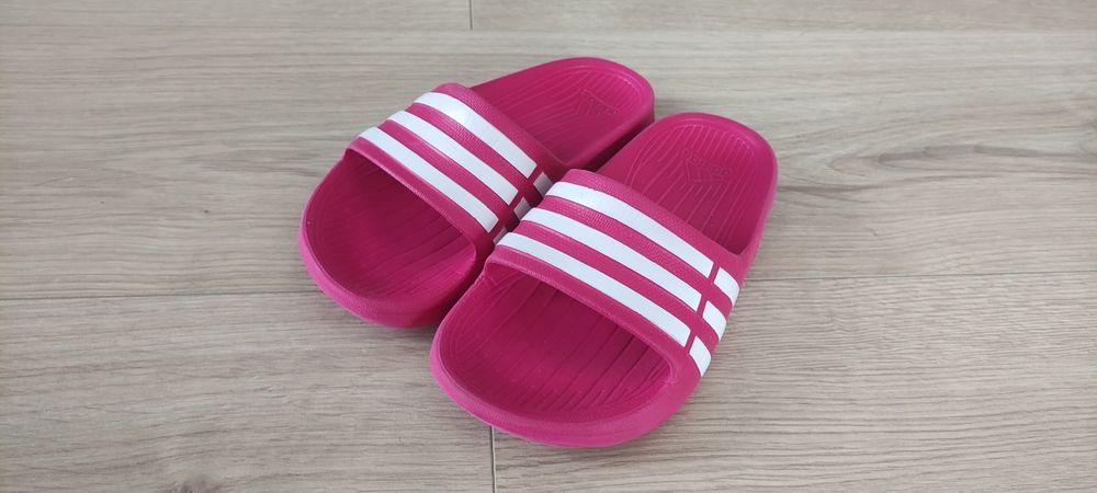 Klapki dziewczęce adidas K10