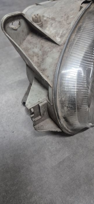 Lampa Lewa do ford escort MK7 - 2000 rok