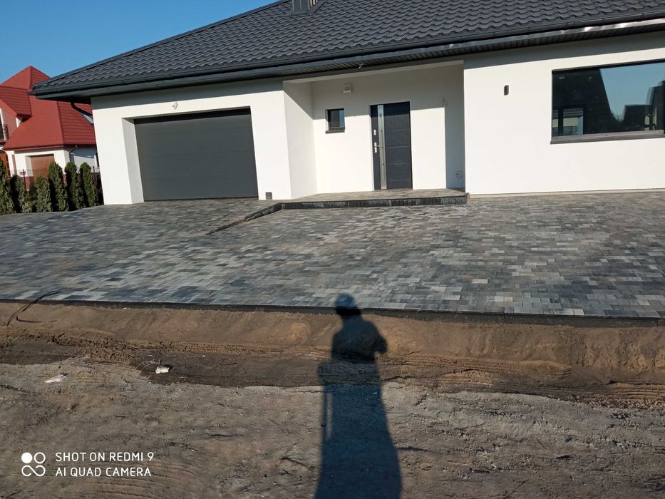 Brukarstwo, układanie kostki brukowej