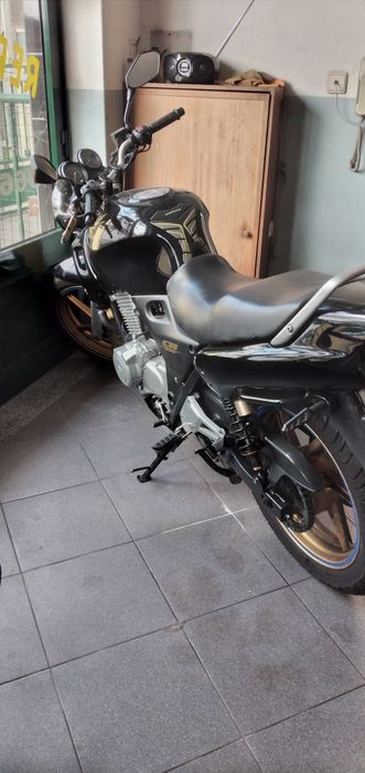 Honda CB 500c.c. Ano de 2000 / Scooter X7 Evo 300c,c Branca Gondomar Porto