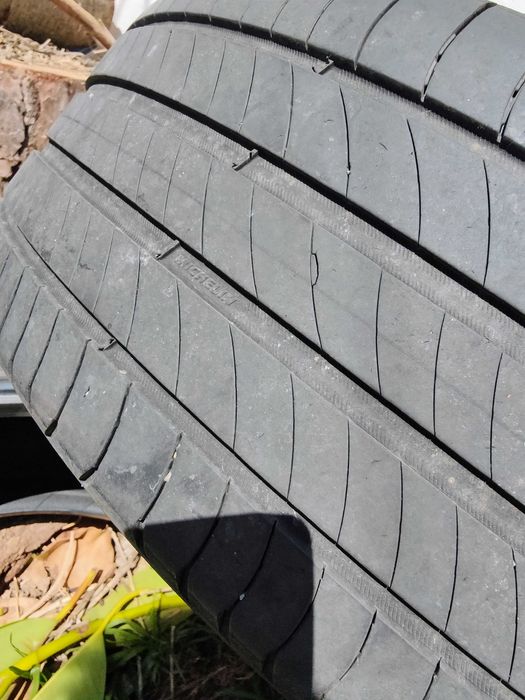 2 pneus Michelin Primacy 4. 235/50R19 (preço pelo conjunto)