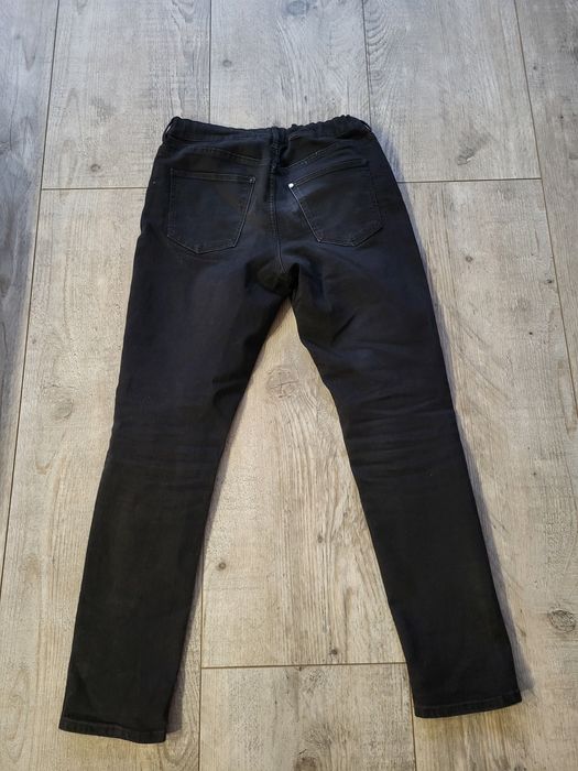 Czarne spodnie dżinsowe H&M