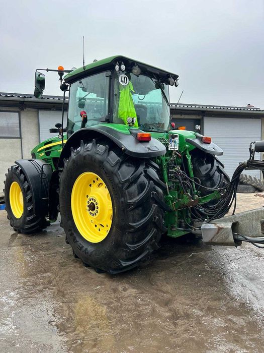 John Deere 7930.