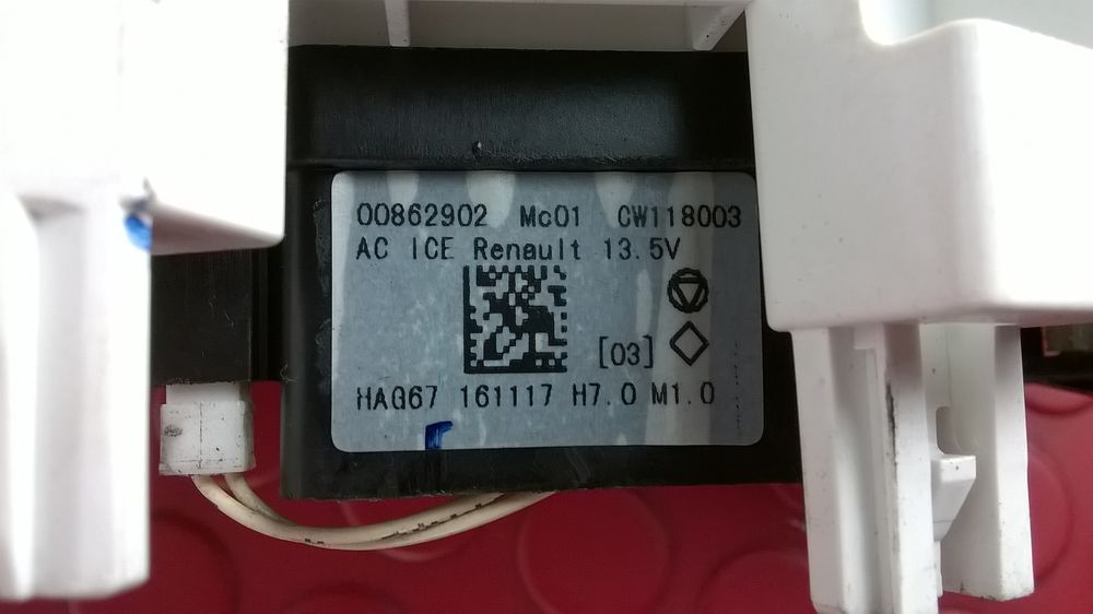 Botão Sofagem / Climatronic - RENAULT TWINGO III (BCM_, BCA_)