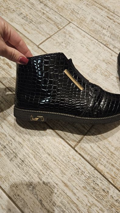 Женские ботинки на 24-24,3 см