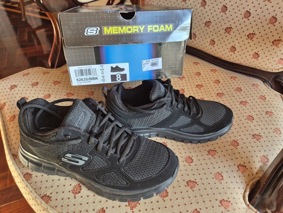 Tenis Skechers Pretos Novos número 41