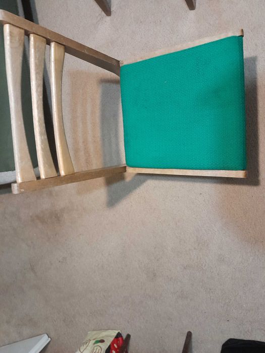 Sprzdam krzesła z prl-u