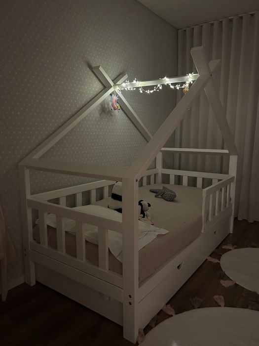 Cama Tenda Lacado Branco + Colchão de Criança