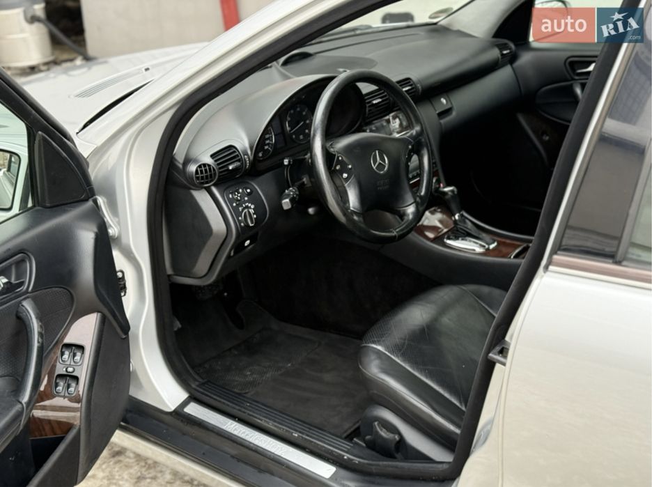 Mercedes-benz W203 C 180 Kompressor РЕСТАИЛІНГ