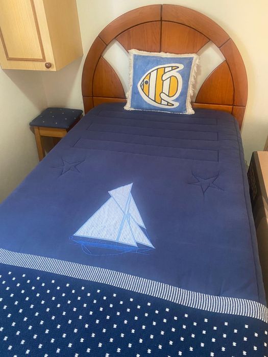 Cama de corpo e meio