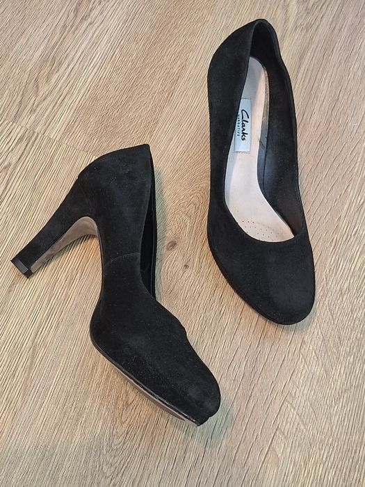 Czółenka 37.5 zamszowe Clarks