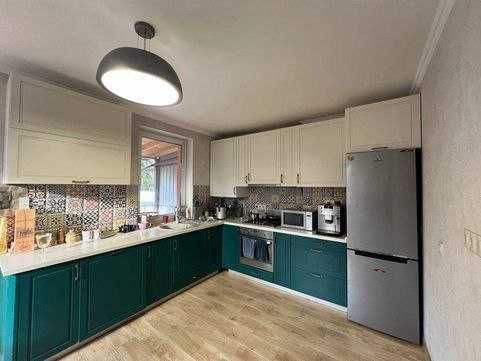 Здається кімната Лісова Буча